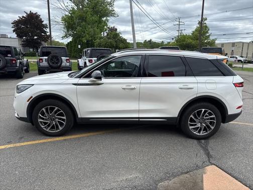 2022 Lincoln Corsair Standard