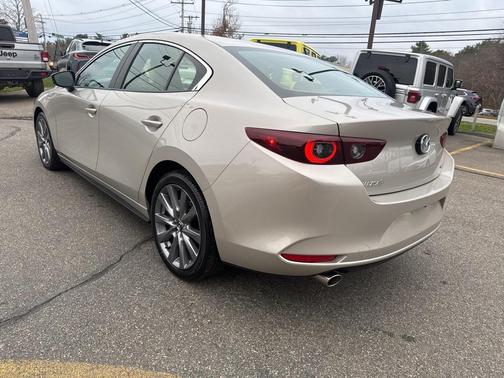 2025 Mazda Mazda3 FWD w/Preferred Package