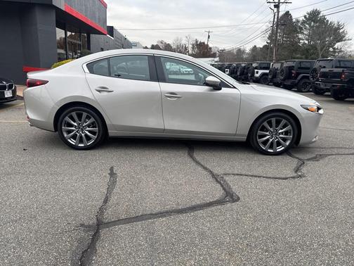 2025 Mazda Mazda3 FWD w/Preferred Package