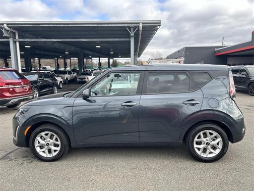 2024 Kia Soul LX