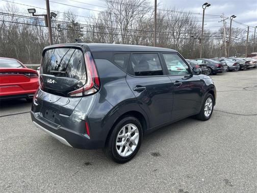 2024 Kia Soul LX