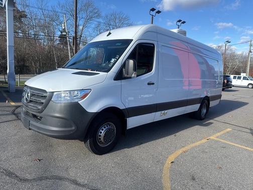 2022 Mercedes-Benz Sprinter 4500 High Roof V6