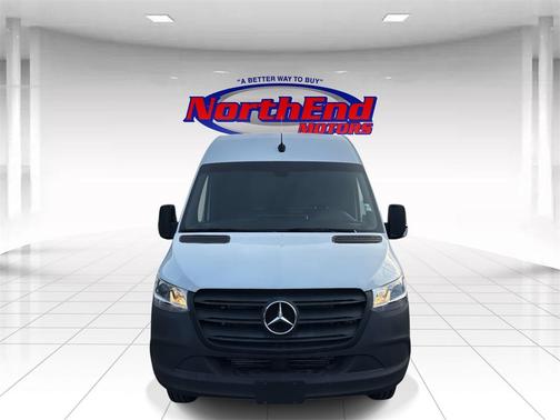 2022 Mercedes-Benz Sprinter 4500 High Roof V6