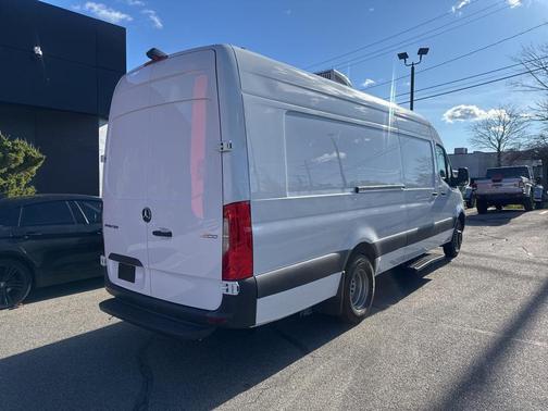 2022 Mercedes-Benz Sprinter 4500 High Roof V6