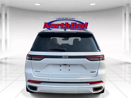 2022 Jeep Grand Cherokee Summit