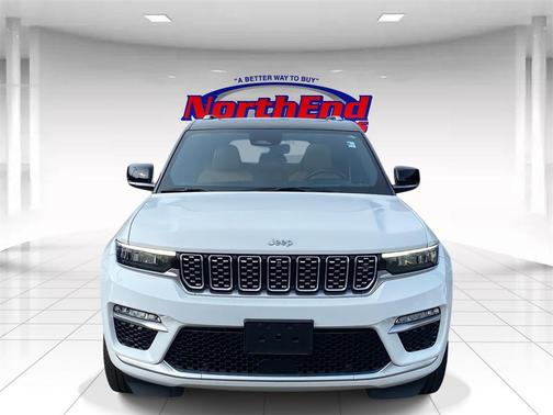 2022 Jeep Grand Cherokee Summit