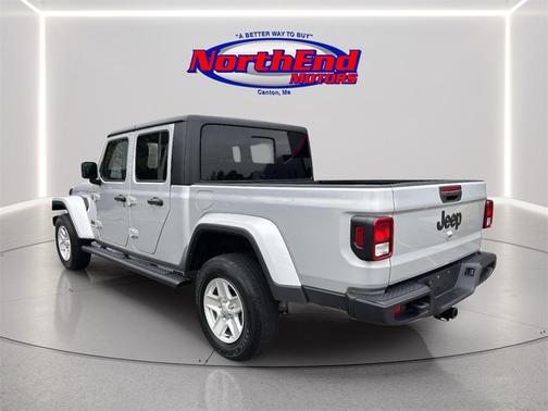 2023 Jeep Gladiator Sport S