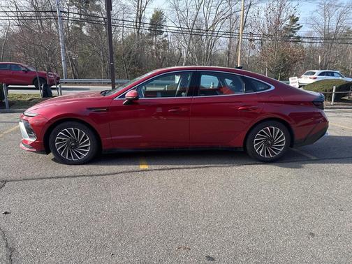 2024 Hyundai SONATA Hybrid SE