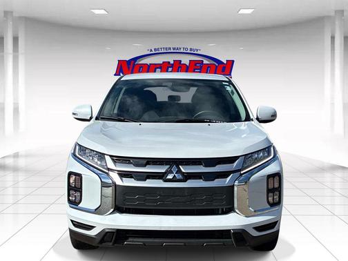 White Diamond 2025 Mitsubishi Outlander Sport 2.0 ES