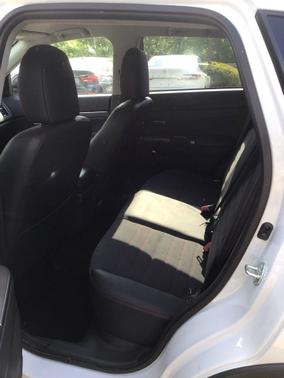White Diamond 2025 Mitsubishi Outlander Sport 2.0 ES