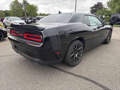 2016 Dodge Challenger R/T Scat Pack