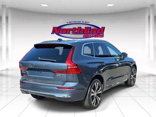 2023 Volvo XC60 B5 Plus Bright Theme