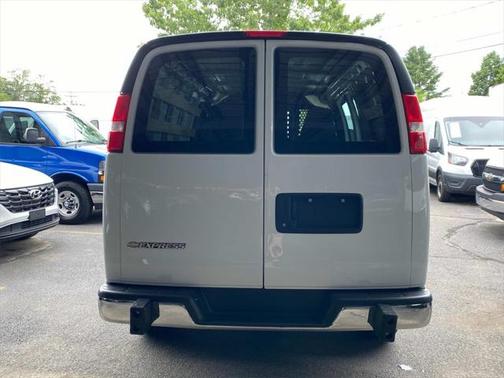 2023 Chevrolet Express 2500 RWD 2500 Regular Wheelbase WT