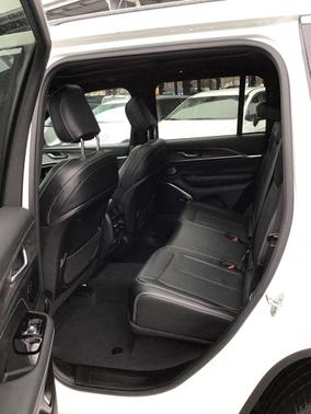 2022 Jeep Grand Cherokee 4xe Overland