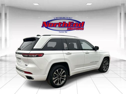 2022 Jeep Grand Cherokee 4xe Overland