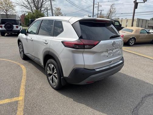 2022 Nissan Rogue SV