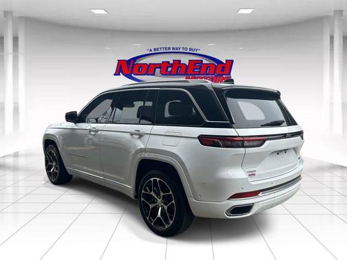 2023 Jeep Grand Cherokee Summit