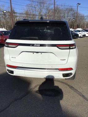2023 Jeep Grand Cherokee Summit