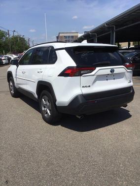 Ice 2024 Toyota RAV4 Hybrid LE