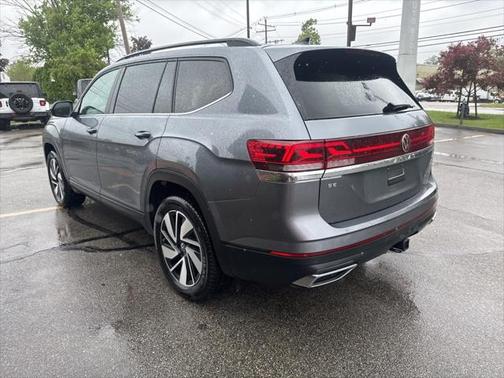 2024 Volkswagen Atlas 2.0T SE w/Technology 4MOTION