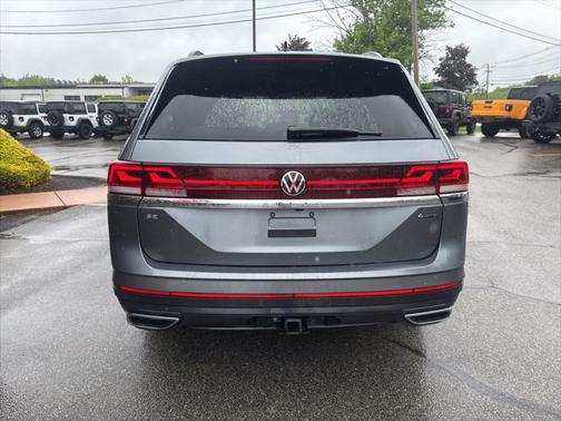 2024 Volkswagen Atlas 2.0T SE w/Technology 4MOTION