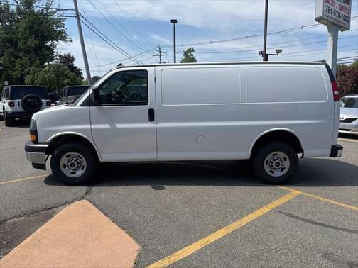 2023 GMC Savana 2500 Work Van