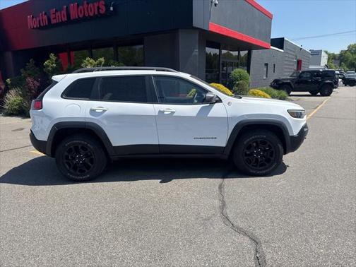 2021 Jeep Cherokee Trailhawk