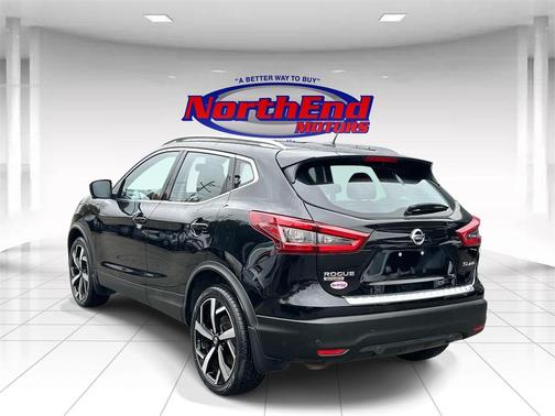 2022 Nissan Rogue Sport SL