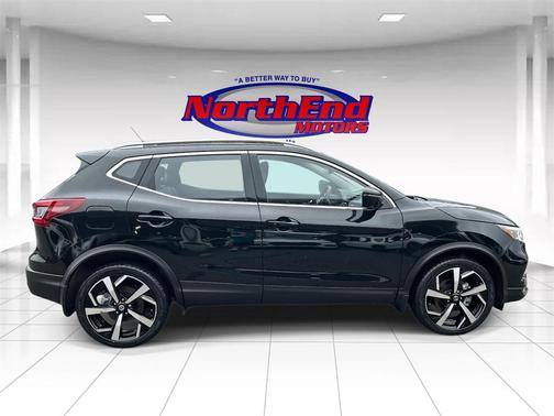 2022 Nissan Rogue Sport SL