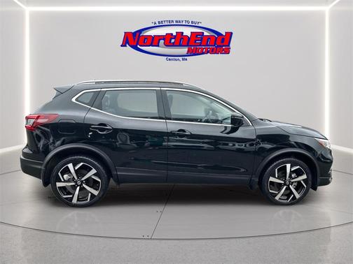 2022 Nissan Rogue Sport SL