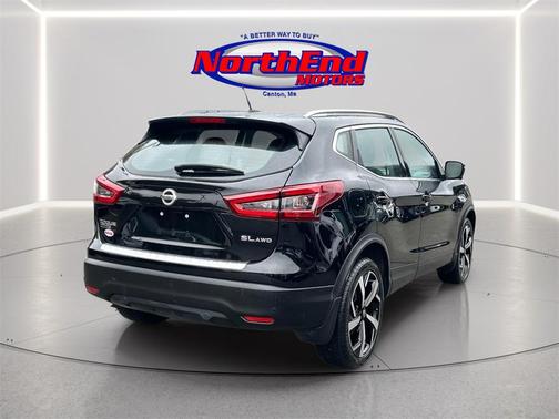 2022 Nissan Rogue Sport SL