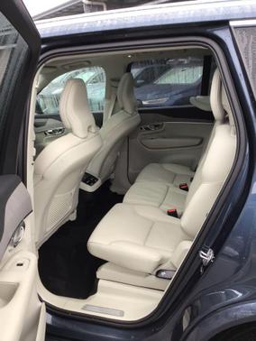 2024 Volvo XC90 B6 Plus Bright Theme 7-Seater