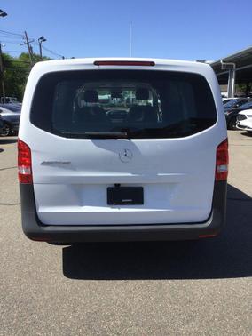 Arctic White 2021 Mercedes-Benz Metris Base