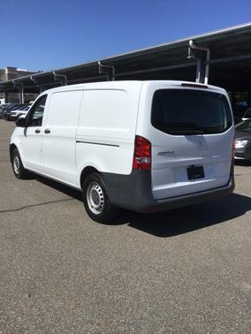 Arctic White 2021 Mercedes-Benz Metris Base