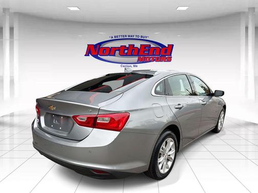Sterling Gray Metallic 2024 Chevrolet Malibu FWD 1LT