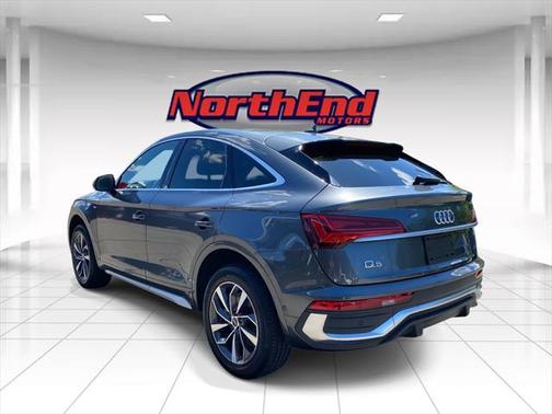 2022 Audi Q5 45 S line Prestige