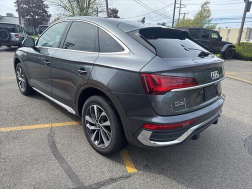 2022 Audi Q5 45 S line Prestige