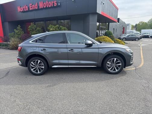 2022 Audi Q5 45 S line Prestige