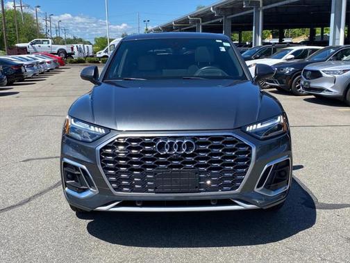 2022 Audi Q5 45 S line Prestige