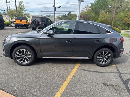 2022 Audi Q5 45 S line Prestige
