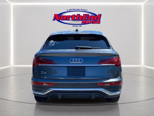 2022 Audi Q5 45 S line Prestige