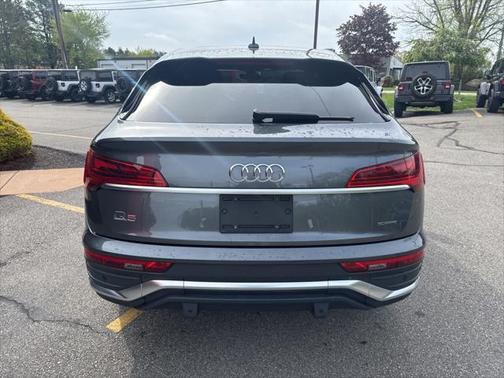 2022 Audi Q5 45 S line Prestige