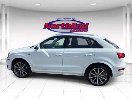 Glacier White 2018 Audi Q3 2.0T Premium Plus