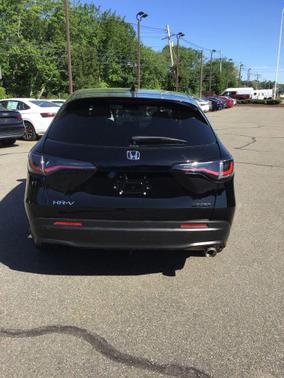 Crystal Black Pearl 2024 Honda HR-V AWD Sport