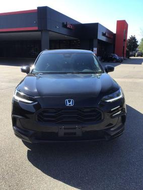 Crystal Black Pearl 2024 Honda HR-V AWD Sport