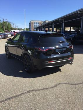 Crystal Black Pearl 2024 Honda HR-V AWD Sport