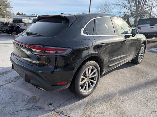 2023 Porsche Macan T