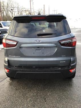 2020 Ford EcoSport SES