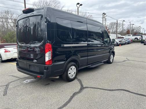 2022 Ford Transit-350 XLT