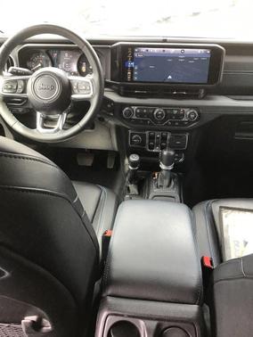 Bright White Clearcoat 2024 Jeep Wrangler 4xe High Altitude